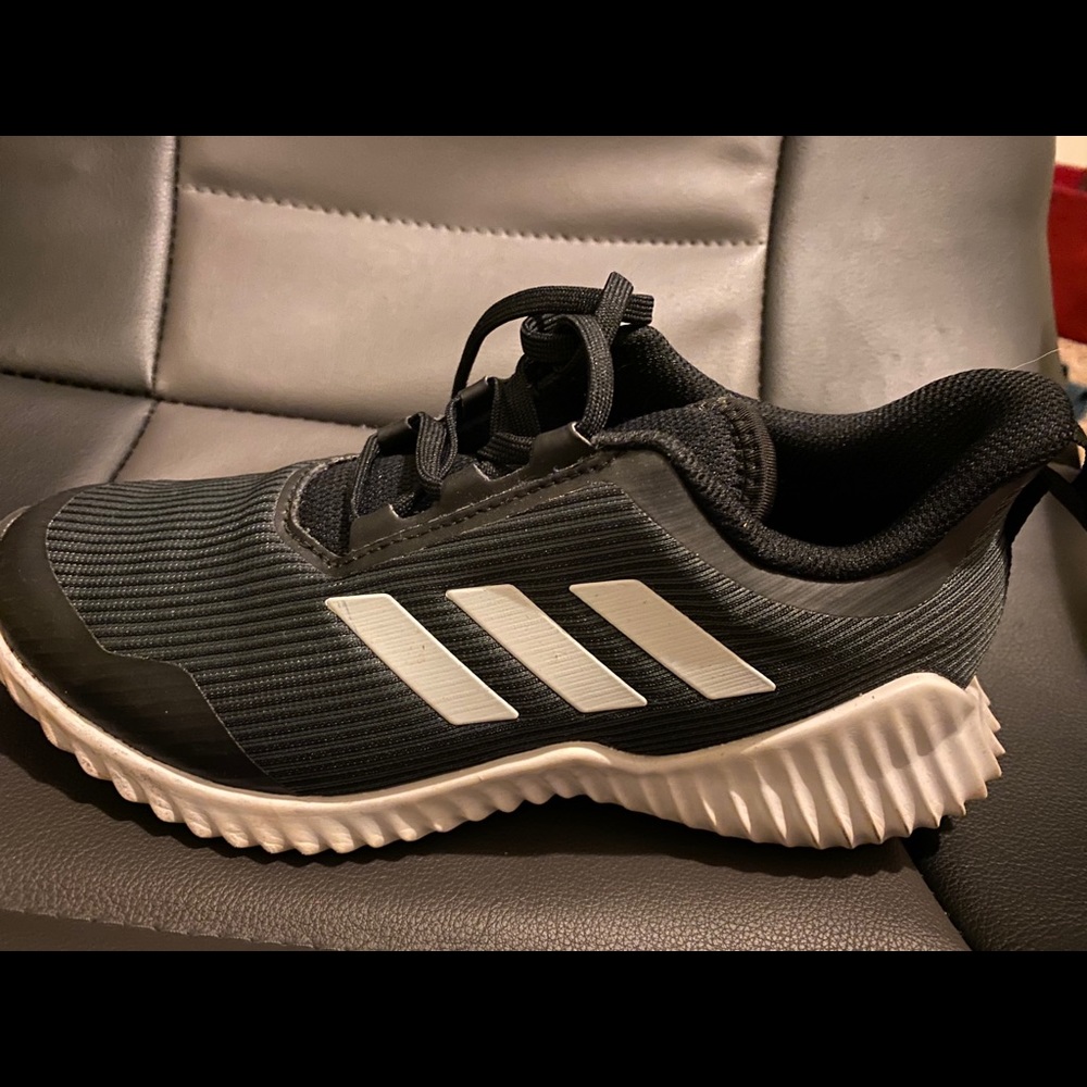 Adidas size 4 (boys)